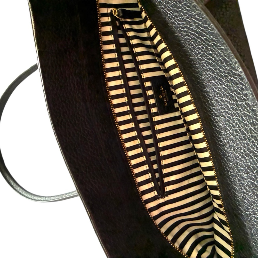 Beautiful barely used Kate Spade NY pebbled leather bag. - Picture 2 of 7